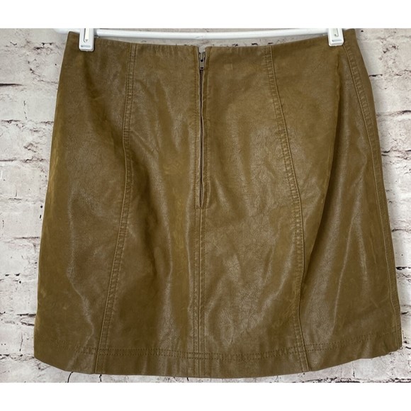 Free People Green Faux Suede Mini Skirt Women’s 10 - Picture 4 of 5